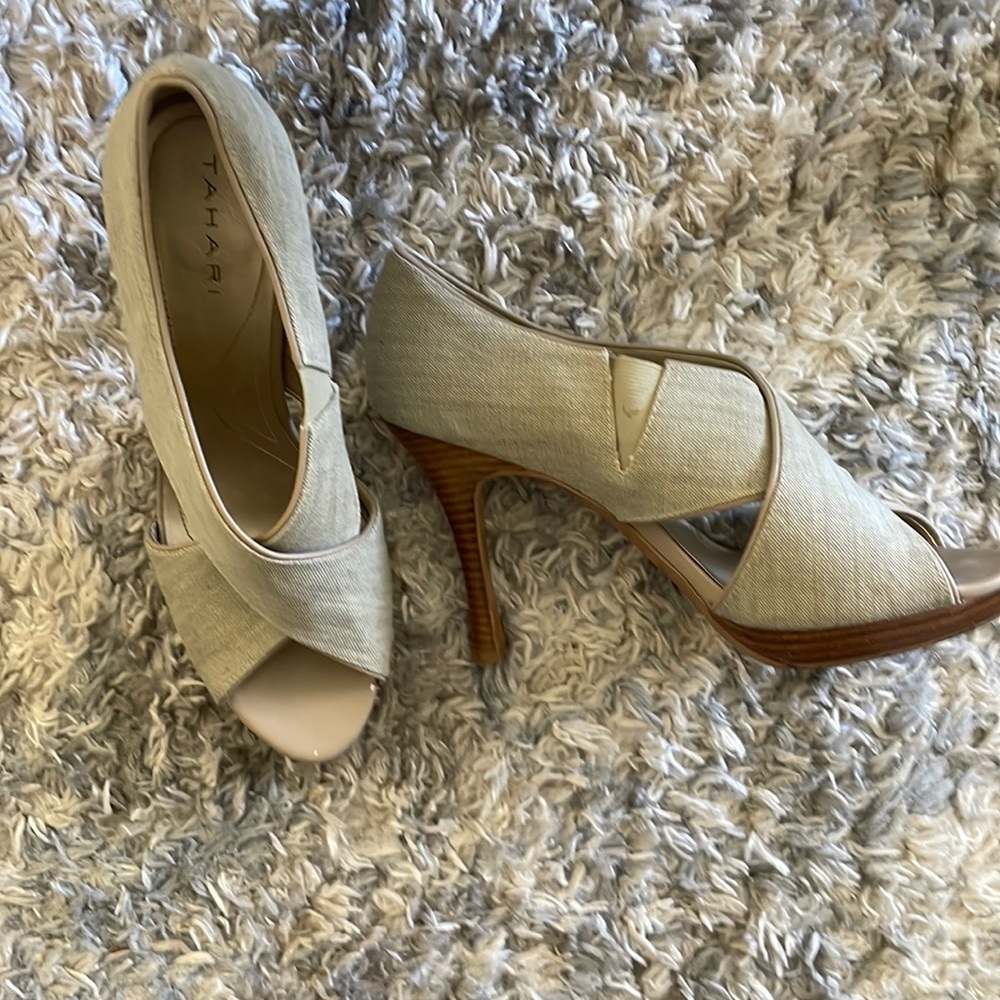 Tahari stiletto sandals